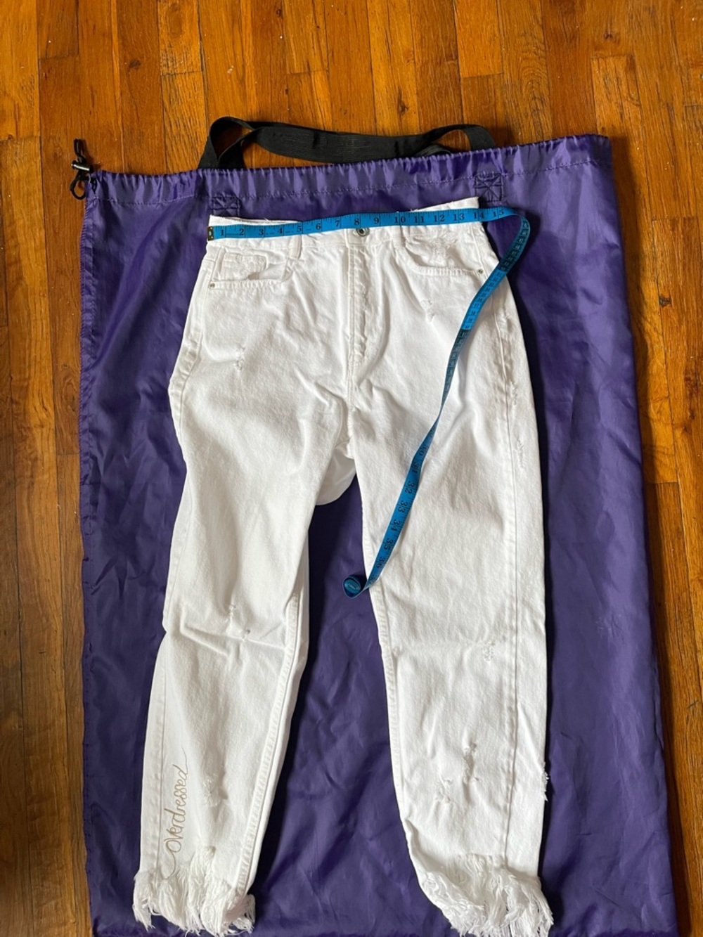 Zara White Straight-Leg Jeans with Frayed Hem - Picture 6 of 9